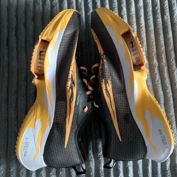 Nike air zoom tempo next percent vaporfly size 9 men size 10.5 women - Picture 12 of 13